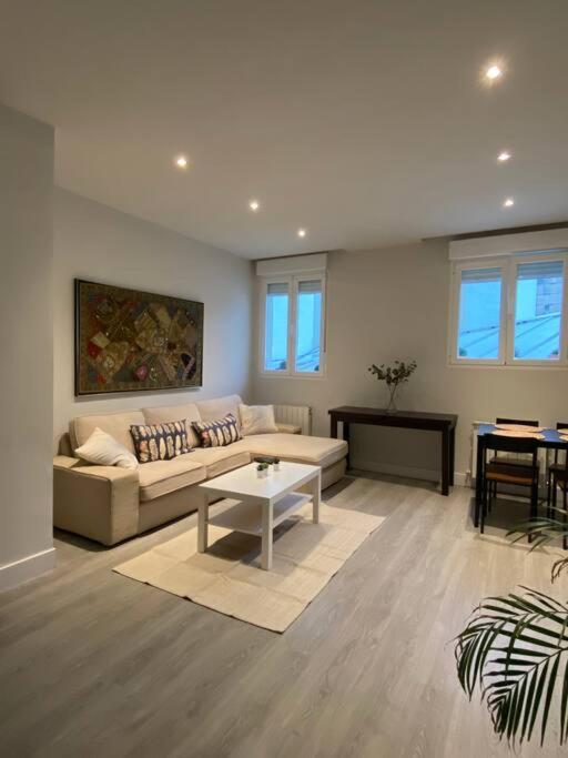 Centrico Y Moderno Apartamento En Bilbao Exterior foto